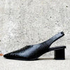 Szpilki Na Słupku Z Tłoczoną Fakturą