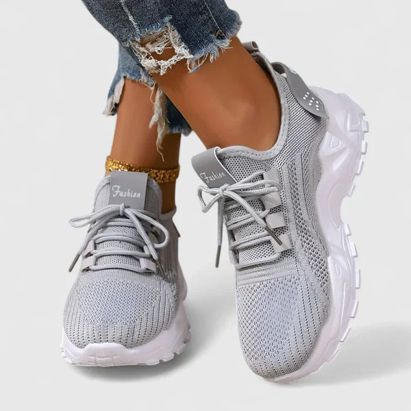Lekki Sneaker Z Szeroką Przednią Częścią